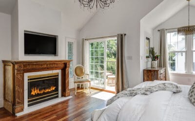 Stretch out in style. Our suites at The Peninsula offer room to breathe, space to gather, and details that make you feel at home. Perfect for families, friends, and wedding weekends. 🛏️