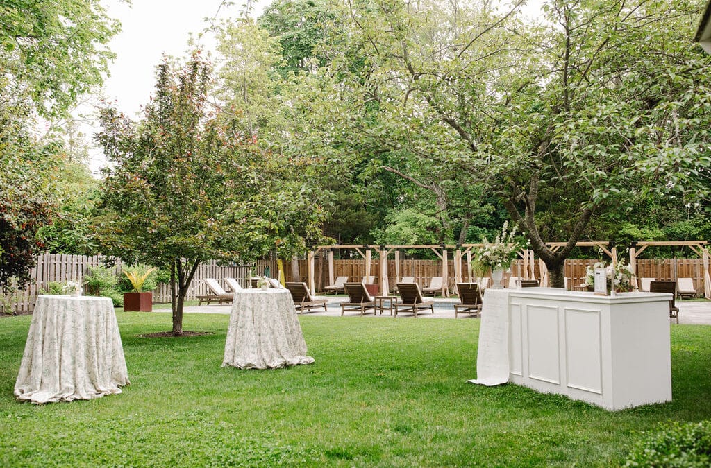 Whitewashed wood, garden pathways, and understated luxury. At The Peninsula, every detail whispers timeless elegance.